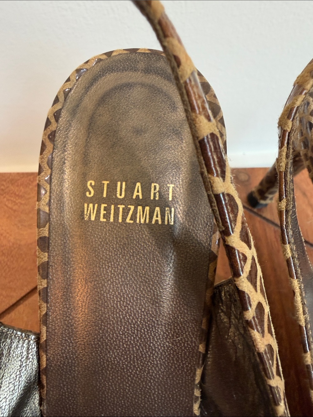 Stuart Weitzman Tan Brown Snake-Print Slingback Pumps, 7 1/2 M…….So Exquisite! - Picture 3 of 7